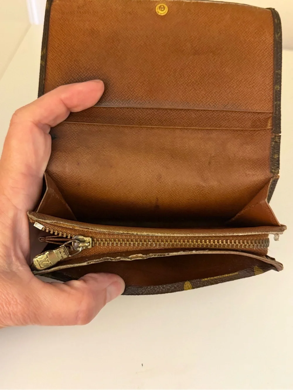 Authentic Vintage Louis Vuitton Porte Trésor International Wallet - Picture 8 of 15